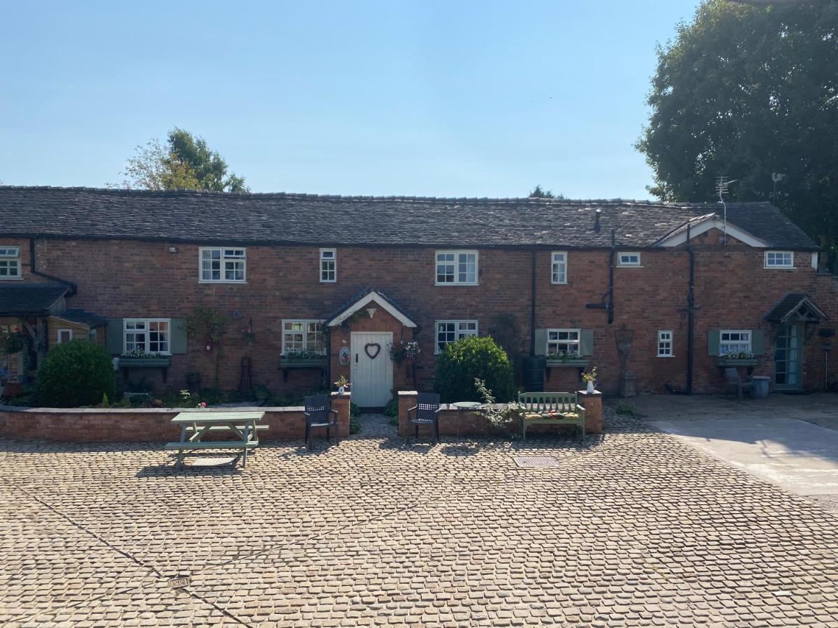 Bank Farm Cottages Nantwich Kültér fotó